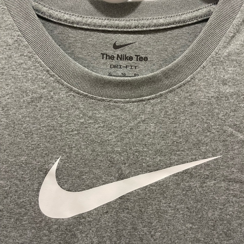 Nike Dri-Fit Kids Gray Short Sleeve - Picture 2 of 5